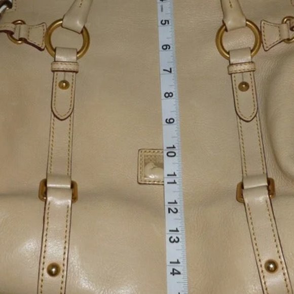 SOLD Dooney & Bourke Medium Florentine Satchel in Light Taupe - Picture 3 of 12